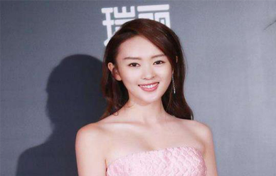 請童瑤代言多少錢(qián)