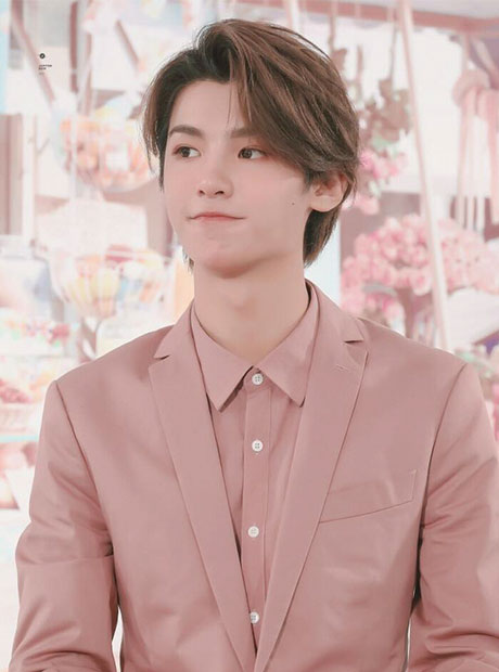 黃明昊 黃明昊圖片